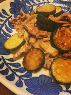 やみつき!焼きズッキーニのポン酢炒め-レシピのメイン写真