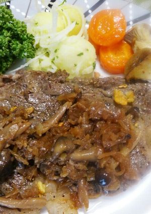 美味❤牛ロースステーキ❤玉ねぎソースで✿-レシピのメイン写真