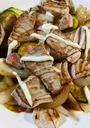 ズッキーニと玉ねぎのマグロステーキ-レシピのメイン写真