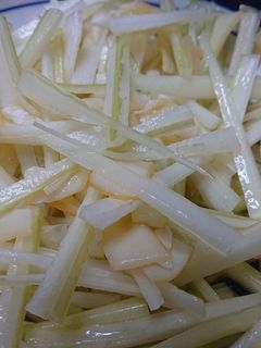 セロリ嫌いにも好評セロリいかくんの酢の物-レシピのメイン写真