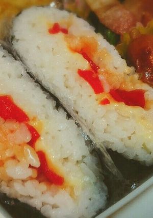 簡単！お弁当◎チーズと福神漬のおにぎらず-レシピのメイン写真