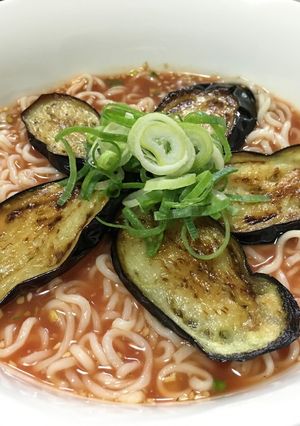 夏は冷やしで！トマト塩ラーメン-レシピのメイン写真