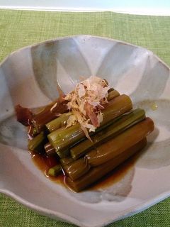 わらびの下処理&コツ♪-レシピのメイン写真
