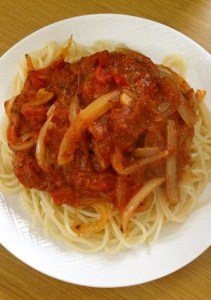 トマト缶で簡単♪濃厚ピリ辛トマトパスタ-レシピのメイン写真