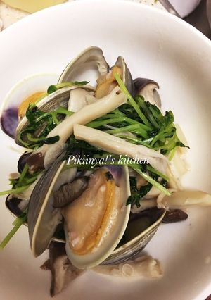 ボンビノス貝と豆苗の☆酒蒸し*バター入り-レシピのメイン写真