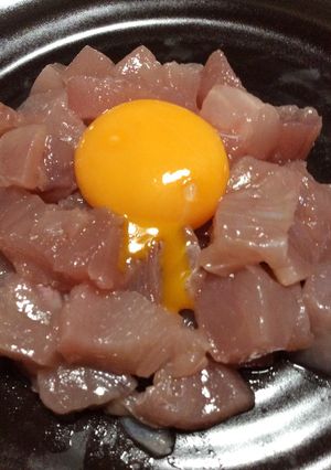 マグロの黄身和え-レシピのメイン写真