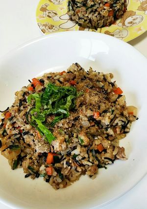夏バテ予防ランチ★豚ひじきの梅炒飯-レシピのメイン写真