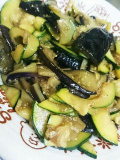 ナスとズッキーニの夏野菜炒め-レシピのメイン写真