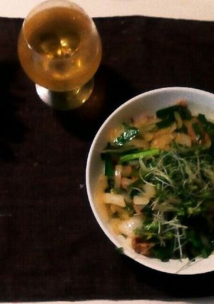 大豆ミートと玉ねぎと韮の丼ぶり-レシピのメイン写真