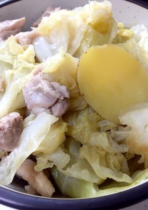 キャベツ新じゃが鶏モモのあっさり煮-レシピのメイン写真