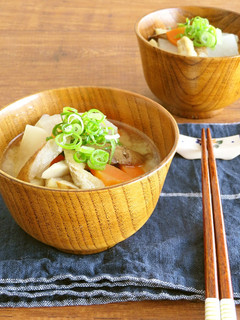 薄切りで時短◎根菜たっぷり具沢山みそ汁-レシピのメイン写真