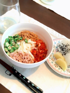 ひとりランチに!簡単スタミナ混ぜうどん-レシピのメイン写真