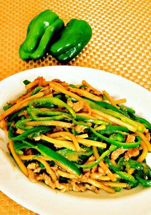 😊簡単本格中華♪ご飯がすすむ基本の青椒肉絲😊-レシピのメイン写真