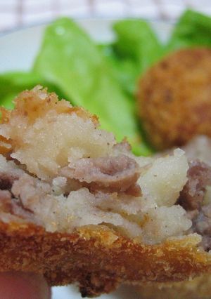 ゴロゴロお肉いっぱい☆あまい牛肉コロッケ-レシピのメイン写真
