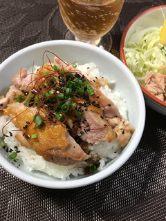 鶏もも肉のピリ辛丼-レシピのメイン写真