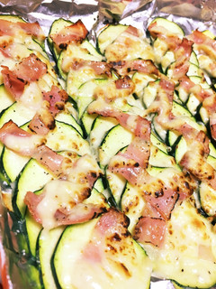 簡単☆ズッキーニとベーコンチーズ焼きやき-レシピのメイン写真