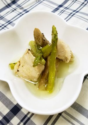 鶏肉とアスパラの極うまアヒージョ♪-レシピのメイン写真