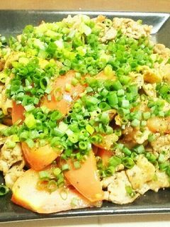 夏バテ防止に!豚肉とトマトの黒胡椒炒め-レシピのメイン写真