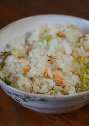 うどんスープでそら豆と干海老の炊込みご飯-レシピのメイン写真
