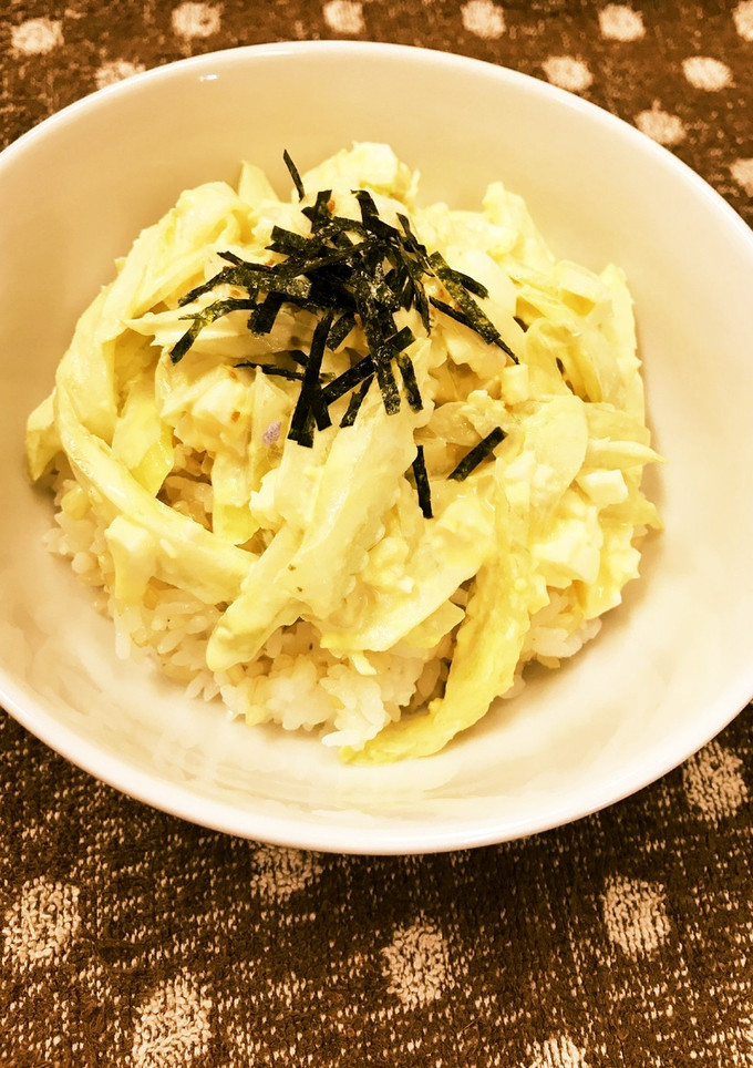 セロリとゆで卵のマヨぽん丼-レシピのメイン写真