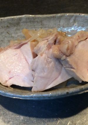 茹で鳥(蒸し鶏？)-レシピのメイン写真