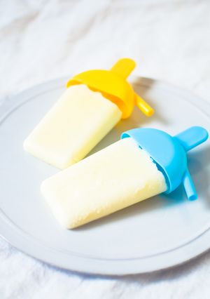 簡単材料２つ♪濃厚ミルクアイスキャンデー-レシピのメイン写真