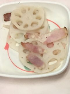 栄養士献立 れんこんとベーコンの塩金平-レシピのメイン写真