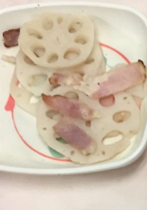 栄養士献立　れんこんとﾍﾞｰｺﾝの塩金平-レシピのメイン写真