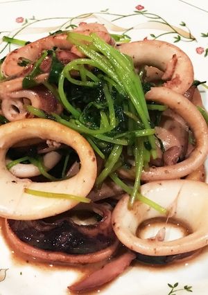 スルメイカと豆苗のバター醤油炒め-レシピのメイン写真