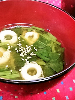 素朴で美味【ちくわとほうれん草の味噌汁】-レシピのメイン写真