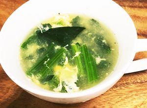 豚ゆで汁で簡単ほうれん草のコンソメスープ-レシピのメイン写真