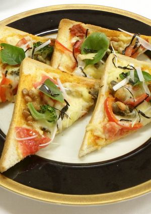どじょうの和風ピザトースト-レシピのメイン写真