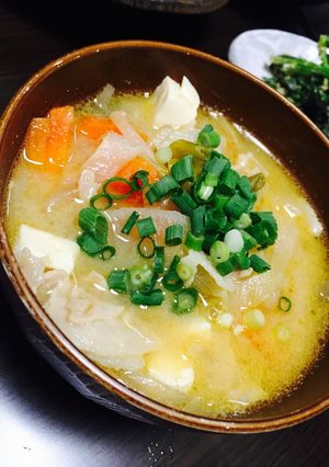 おかわりが止まらない!野菜たっぷり豚汁-レシピのメイン写真