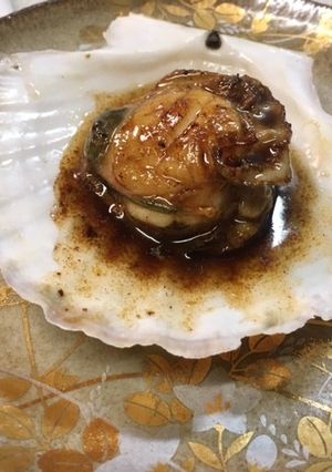 シェフ、プロ直伝！殻付きホタテの焼き処理-レシピのメイン写真