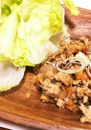 鳥挽肉のレタス包み-レシピのメイン写真