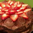 グルテン・砂糖フリーのバースデーケーキ
