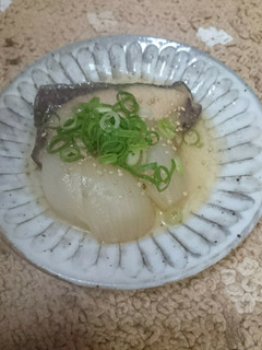 ぶりと玉ねぎの煮付け!-レシピのメイン写真