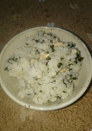 混ぜるだけっ。わかめふりかけそぼろご飯-レシピのメイン写真