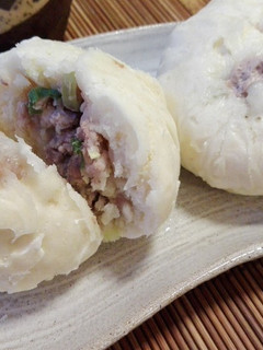 残った餃子のあんで☆簡単HM肉まん-レシピのメイン写真