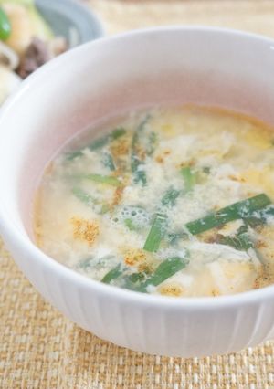 簡単３分！にらと玉子の酸辣湯スープ-レシピのメイン写真
