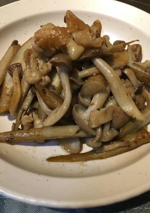 新ごぼうと鶏皮としめじ炒め-レシピのメイン写真