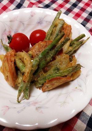いんげんと魚肉ソーセージの洋風かき揚げ♥-レシピのメイン写真