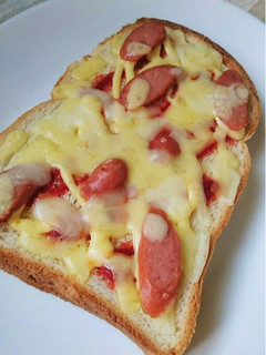 ピザ風なトースト-レシピのメイン写真