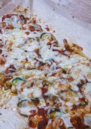 鶏むね肉とズッキーニの簡単ピザ-レシピのメイン写真