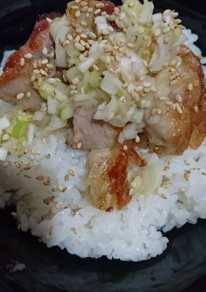 さっぱりガッツリ！ネギ塩チキン丼-レシピのメイン写真
