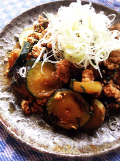 *ズッキーニと茄子のピリ辛大葉味噌炒め*-レシピのメイン写真