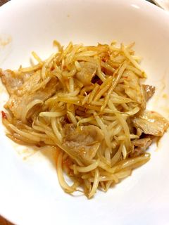 ピリ辛豚バラもやし豆板醤炒め-レシピのメイン写真