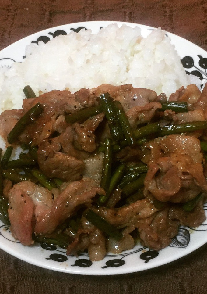 ニンニクの芽と豚肉のオイスターソース炒め-レシピのメイン写真