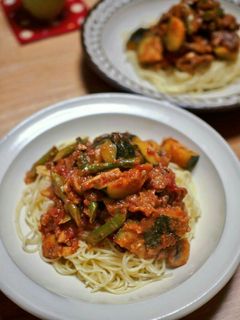牛肉と夏野菜のトマトソースパスタ-レシピのメイン写真