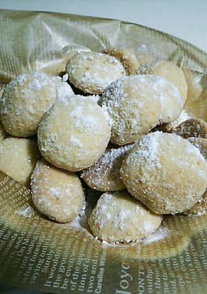 ココナッツオイルでスノーボールクッキー-レシピのメイン写真